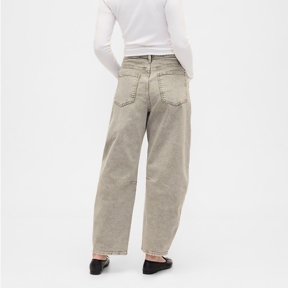 GAP Women's Barrel Khaki High Rise (Distressed Green Color) Jeans - Picture 3 of 7